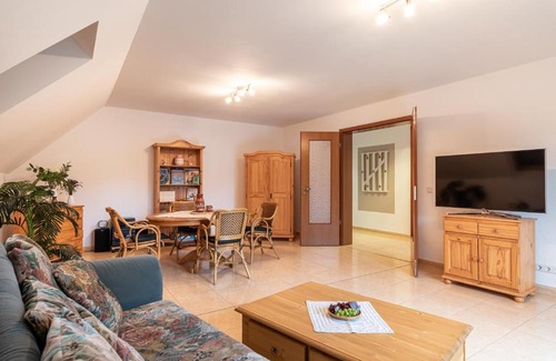 Oberhavel Apartamento | Ferienwohnung im grünen Mühlenbeck-nahe Berlin