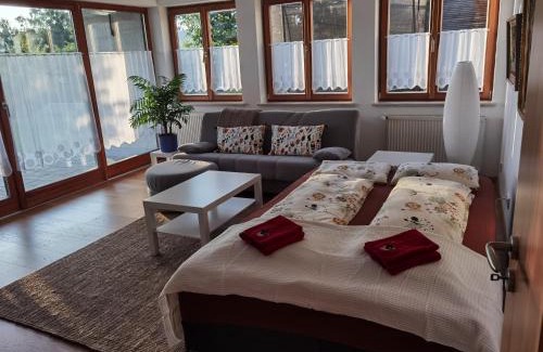 Deggendorf Apartamento | Ferienwohnung Im Himmelreich, 83 qm, ruhig gelegen, optimal für Familien, Küche, Waschmaschine und Trockner