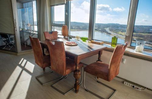 Schleswig Apartamento | Ferienwohnung im Wikingturm mit Blick auf die Schlei - Willkommen in Schleswig!