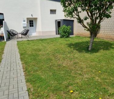 Sinzenich Apartamento | Ferienwohnung Irina