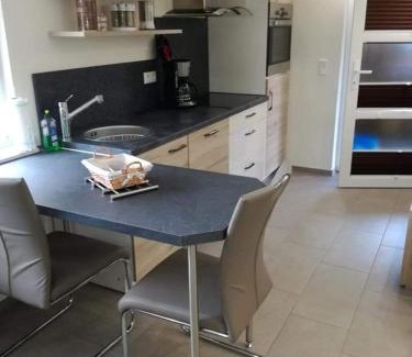 Ribnitz-Damgarten Apartamento | Ferienwohnung Klockenhagen 1