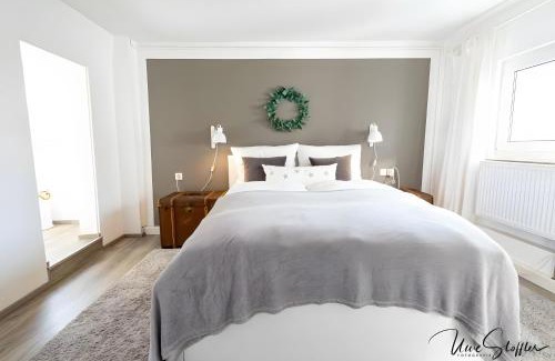Neuenstein Apartamento | Ferienwohnung Klein