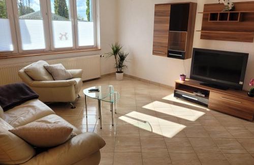 Milmersdorf Apartamento | Ferienwohnung mit Garten - 10 Minuten von Templin