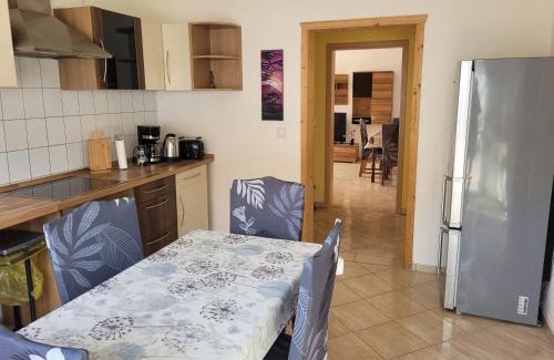 Milmersdorf Apartamento | Ferienwohnung mit Garten - 10 Minuten von Templin