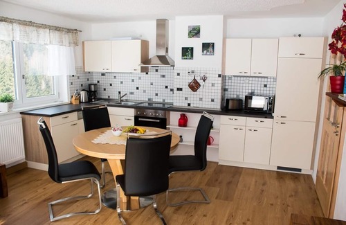 Hohenau Apartamento | Apartamento con terraza orientada al sur y conexión inalámbrica a internet gratuita.
