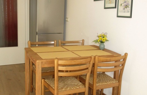 Bad Konig Apartamento | Ferienwohnung Obstgarten