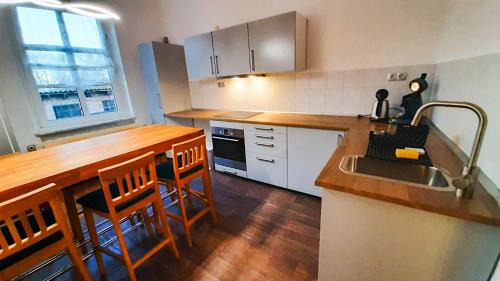 Uecker-Randow Apartamento | Ferienwohnung Pasewalk, 110 qm mit Geschirrspüler