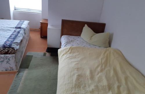 Wettin Apartamento | Ferienwohnung Petersbrunnen