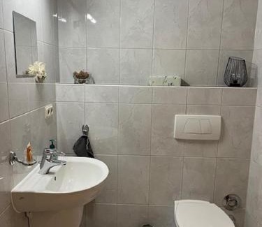 Kaltennordheim Apartamento | Ferienwohnung RhönPanorama EG