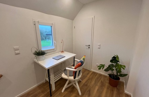 Rolandswerth Apartamento | Ferienwohnung RheinZeit - Freshly renovated half-timbered house directly on the Rhine!