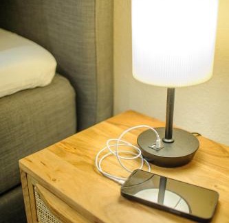 Suesel Apartamento | Ferienwohnung Schlafgemach - Gemütlicher Urlaub zwischen Ostsee und Holsteinische Schweiz - Boxspringbett & Wallbox