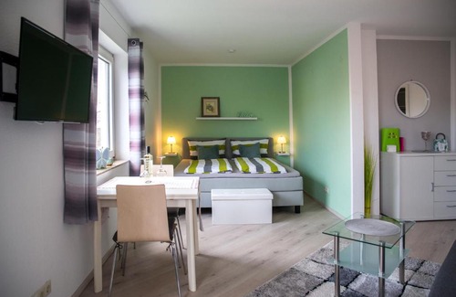 Bad Bergzabern Apartamento | Ferienwohnung Toskana mit Schwimmbad und Sauna