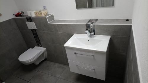 Mainz-Bingen Apartamento | Ferienwohnung Witzig Inh Rita Weitmann