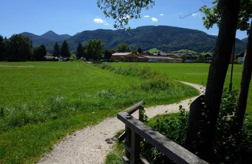 Bernau am Chiemsee Apartamento | Ferienwohnungen Lärchennest zwischen Chiemsee und Bergen