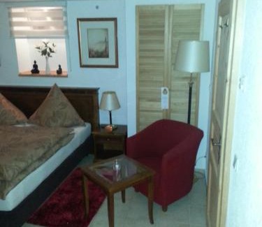 Boehlen Casa | Ferienzimmer Familie Schmidt