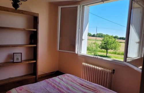 Ernee Cama Y Desayuno | Ferme fruitière zéro traitement