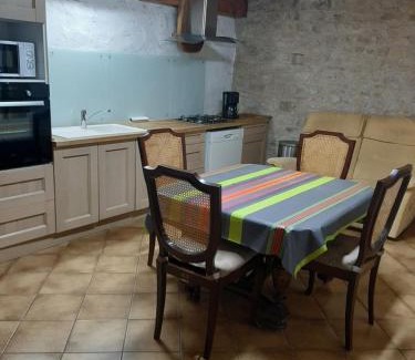 Genevreuille Casa | Ferme Pédagogique " L'Bout d'Chemin"