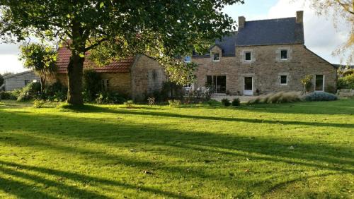 Plounevez-Lochrist Casa | fermette
