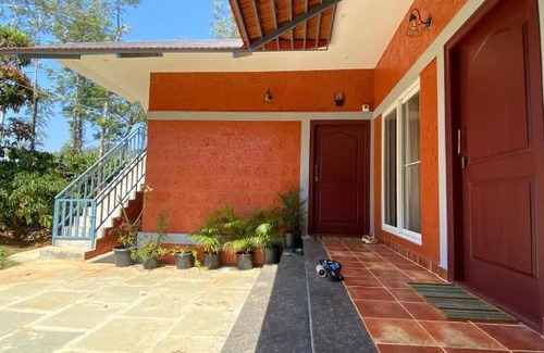 Kunjila Casa | FernHills Homestay