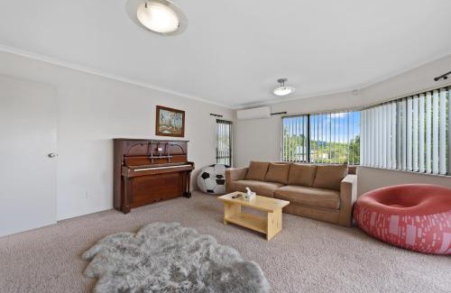 Welcome Bay Casa | Fernwood Escape - Tauranga Holiday Home