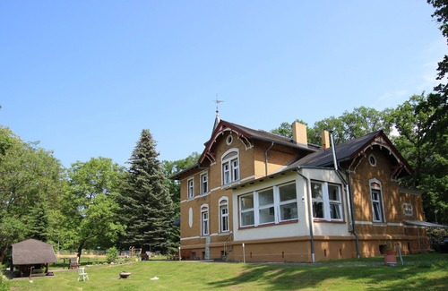 Neupetershain Nord Apartamento | Fewo Rhododendron - Familyandbike