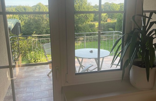 Hillesheim Apartamento | FeWo Rosenberg idyllic property to relax in the countryside