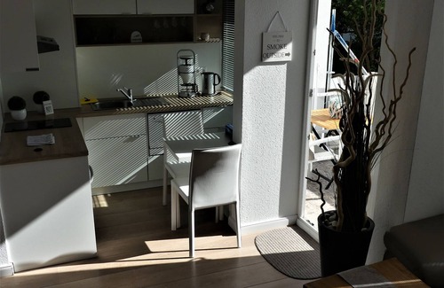 Mitte-Sud Apartamento | FeWo "Sea Lounge" Ubicación ideal de la ciudad, lujoso apartamento Bremerhaven-Mitte WiFi