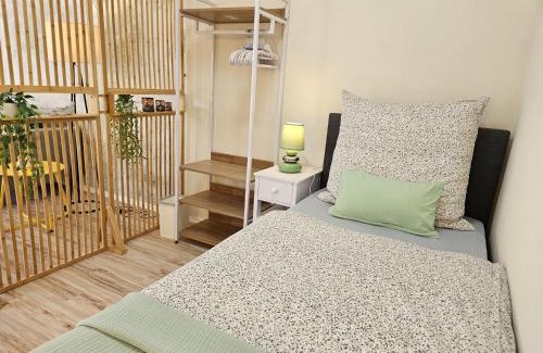 Oberdorla Apartamento | Fewo Sunshine - mit 3 Schlafzimmern, Businesswohnung, Pendler, Monteurzimmer und Familien Nähe Salzgitter