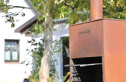 Dargun Apartamento | FeWo Vilm Mecklenburg Pool Alte Schule Barlin