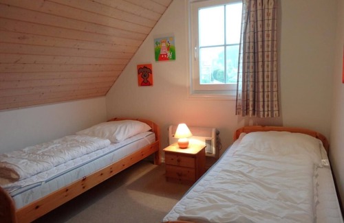 Wendisch Rietz Hotel | FH „Pirat Wasserterrasse“ 75m², 4+2 Pers. im Marinapark Scharmützelsee, Sauna, Whirlpool, Kamin