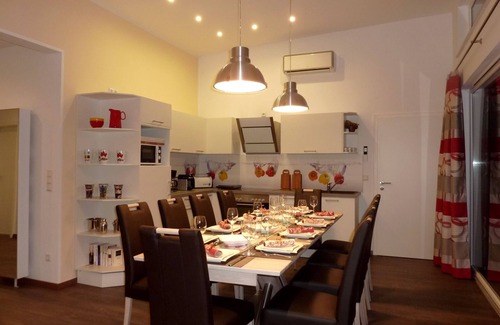 Lobnitz Casa | FH1 with private beach, sauna, fireplace, air conditioning, 4 bedrooms, 2 bathrooms, 8-10, max. 12 pers.