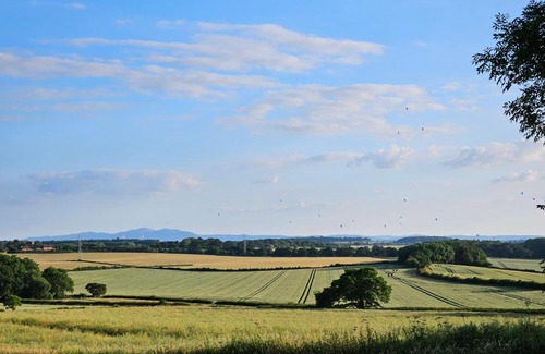 Whitney-on-Wye Otro | Fibden Farm Glamping - Luxury Safari Lodge
