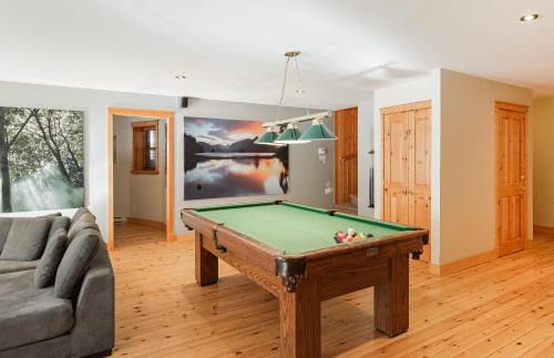Fiddler Lake Resort Chalet De Esquí | Fiddler Lake Resort Chalet 61 Deer with pool