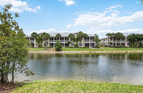Naples Casa | Fiddlers Creek - Ground Floor Villa With Water View