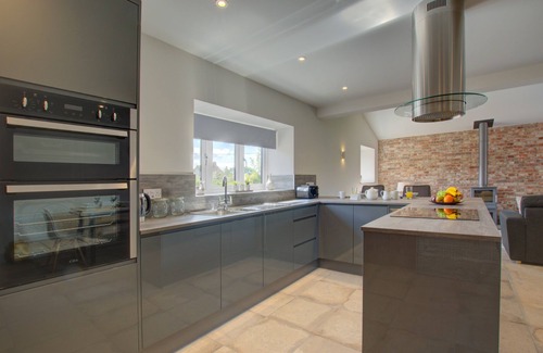 Hindolveston Casa | Field View - Tres Habitaciones Casa, Capacidad 6