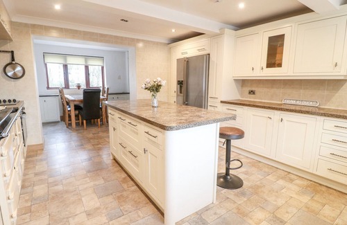 Forsbrook Cabaña | Fields Farm
