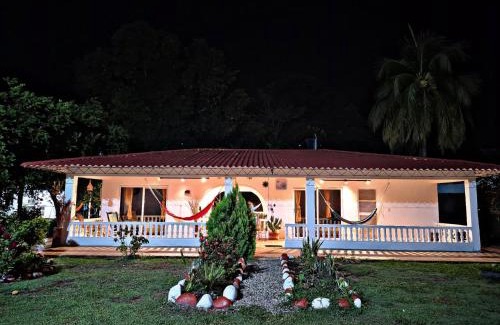 Apiay Casa | Finca Campestre Villa Bernati