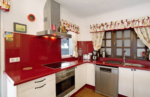 Agüimes Casa | 'Finca Fani 1' con vistas al mar, vistas a la montaña, piscina compartida, terraza y jardín