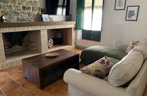 Villalba del Alcor Casa | 250 m² Casa ∙ 4 habitaciones ∙ 11 personas