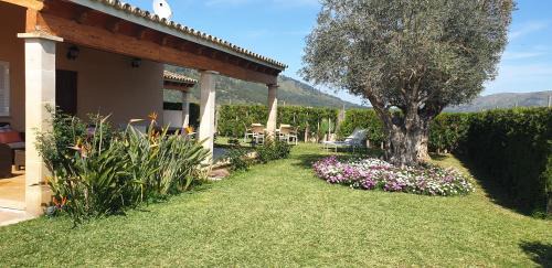 Sa Pobla Casa | finca son gallina con piscina y jardín en Sa Pobla, ideal para 6 personas