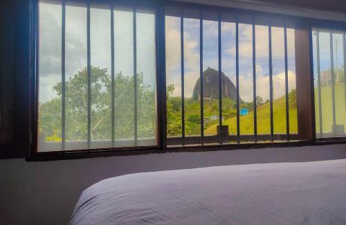 Guatape Villa | Finca VIP de lujo privada, jacuzzi y paz cerca de la piedra de Guatape