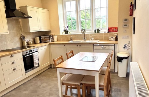 Lyme Regis Casa | Fine period home on country estate, Lyme Regis