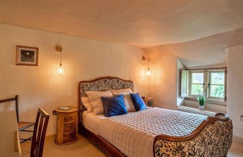 Blandford Forum Casa | Finest Retreats - The Thatch at Winterborne Houghton