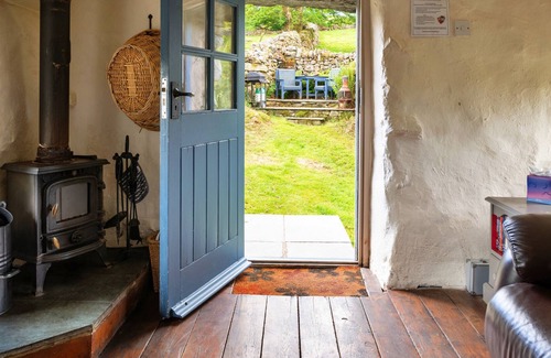 Holmrook Cabaña | Woodend - The Bothy