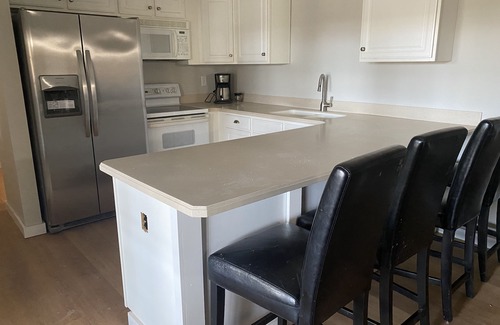 Hammondsport Casa | Finger Lakes Keuka East Hillside, sleeps 8