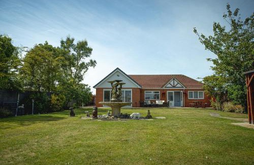 Ainsdale Casa | Finsters Retreat