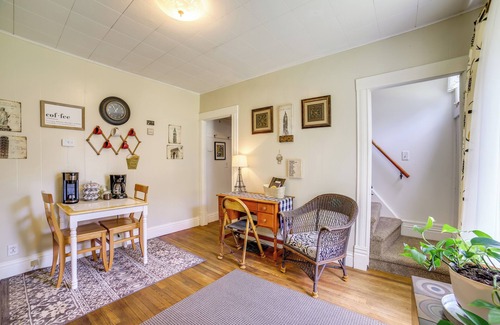 Adrian Cabaña | Fire Pit, BBQ & Yard: Family Home in Adrian