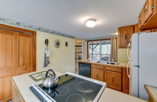 Walton Cabaña | Fire Pit & On-site Pond: Wooded Walton Home!