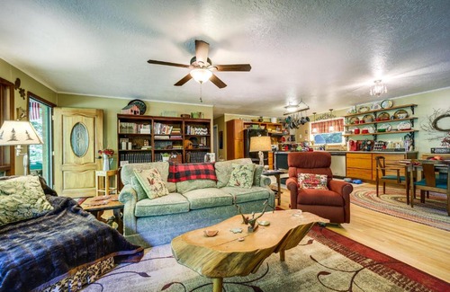 Sylva Casa | Fireplace and Mtn Views Updated North Carolina Home