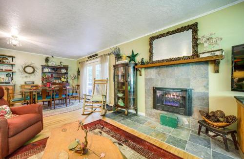 Sylva Casa | Fireplace and Mtn Views Updated North Carolina Home